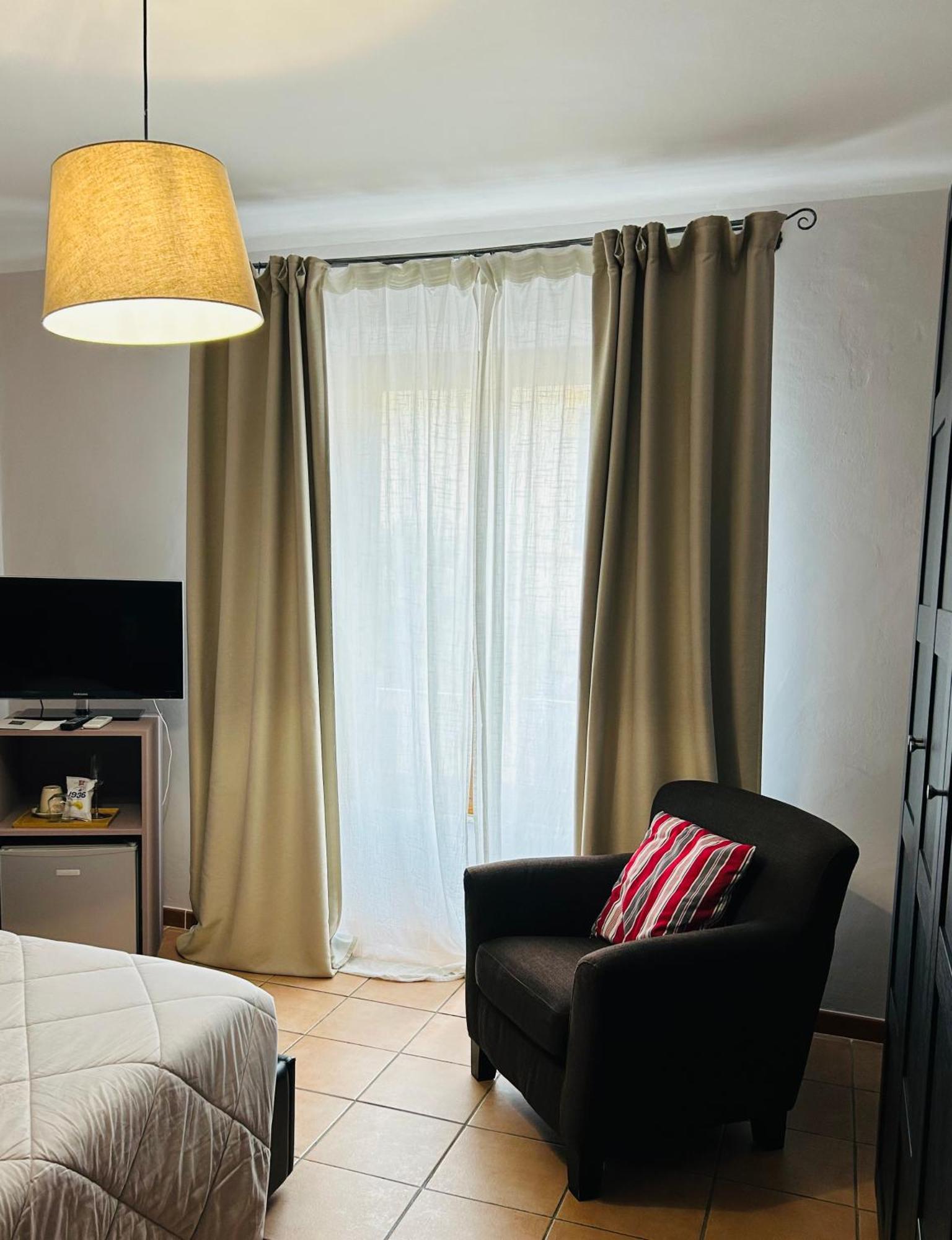 Art Hotel Пиетрасанта Стая снимка